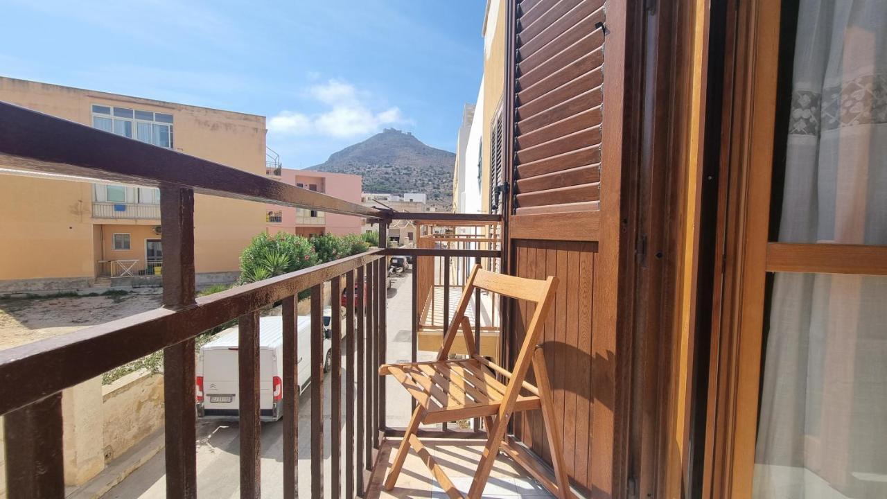 ファヴィニャーナCasa Di Catalinaアパートメント エクステリア 写真